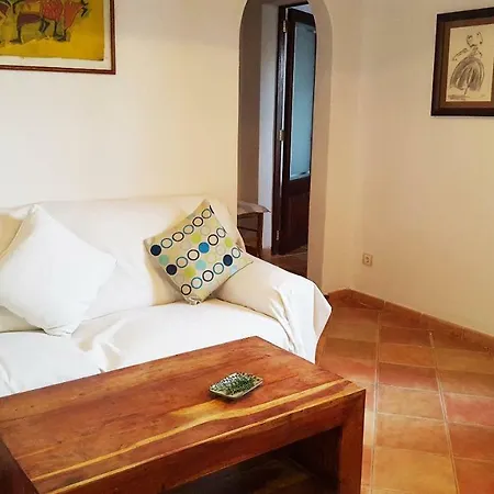 Casa Nuria بيت للعطل *